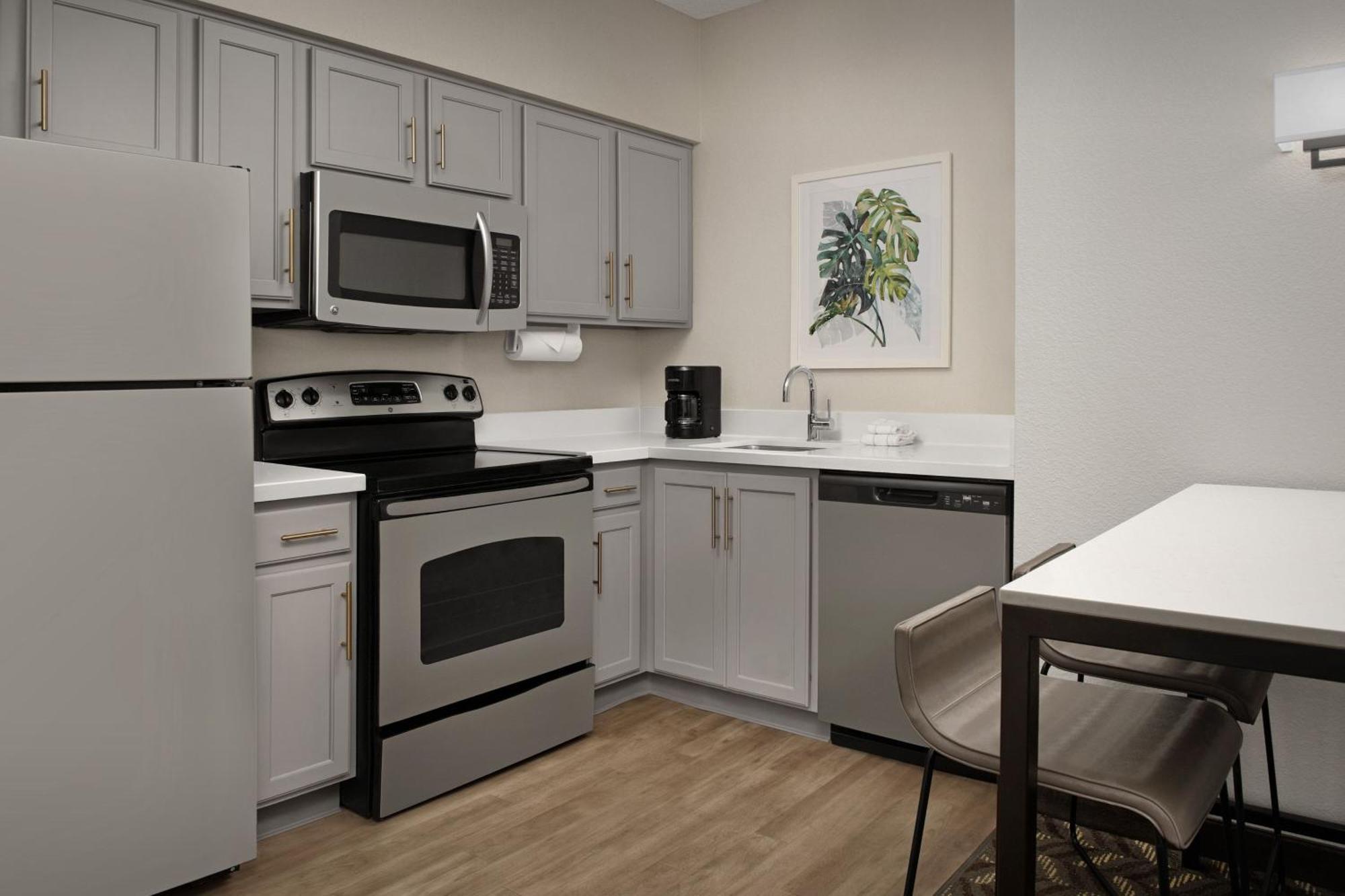 Residence Inn By Marriott Anaheim Resort Area/Гардън Гроув Екстериор снимка
