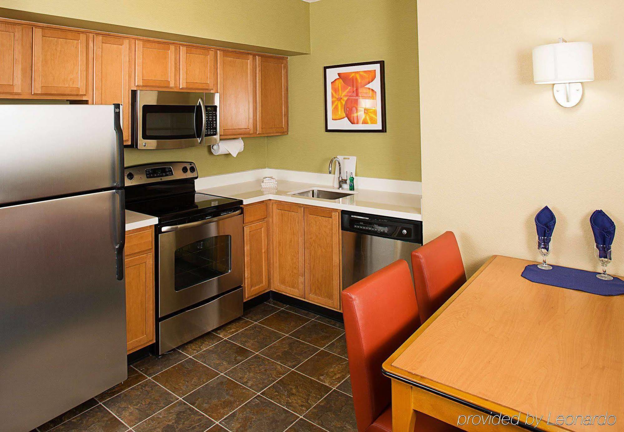 Residence Inn By Marriott Anaheim Resort Area/Гардън Гроув Екстериор снимка