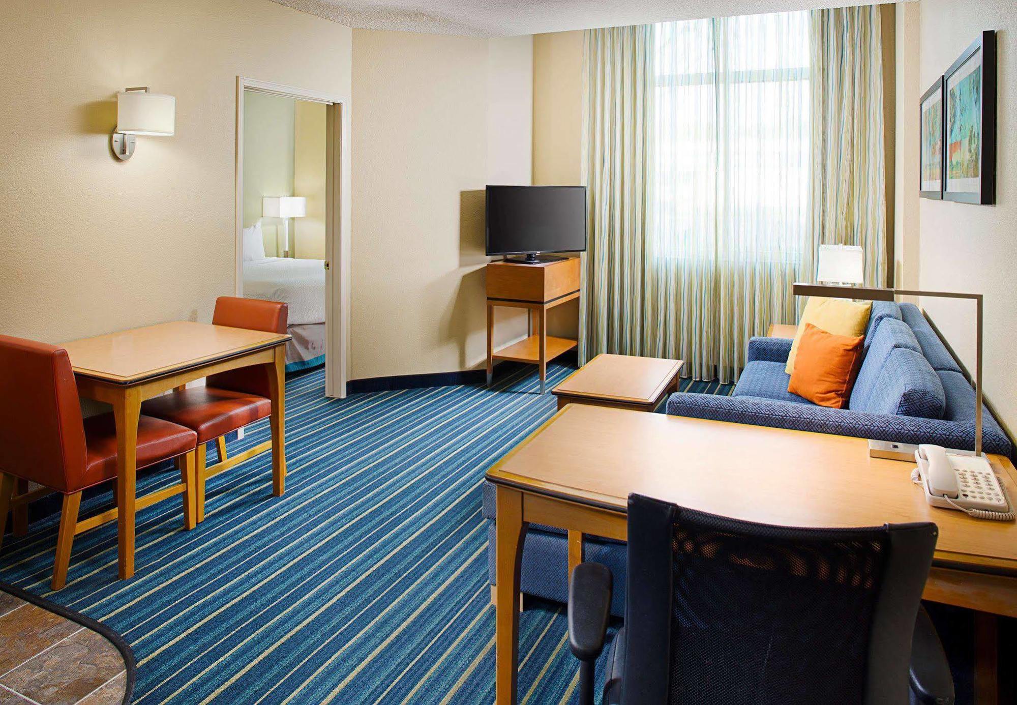 Residence Inn By Marriott Anaheim Resort Area/Гардън Гроув Екстериор снимка
