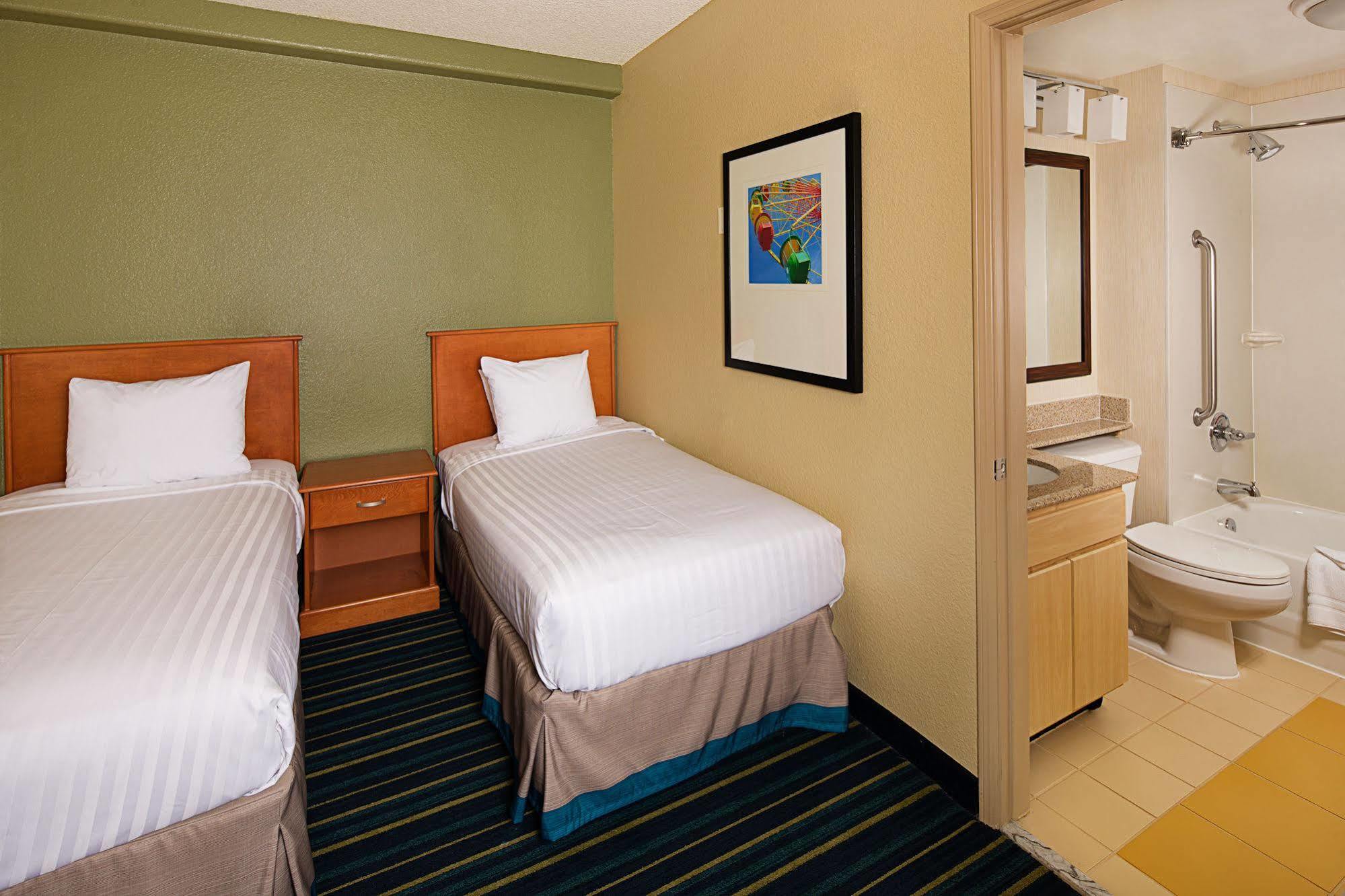 Residence Inn By Marriott Anaheim Resort Area/Гардън Гроув Екстериор снимка